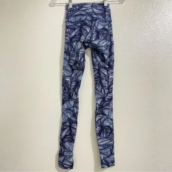 Lululemon Jungle Alpine White Blue Leaves Wunder Under Nulux High Rise Leggings